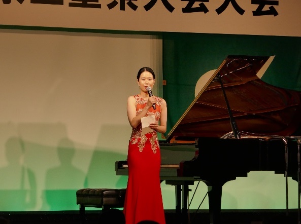 ピアニストの西井葉子さん