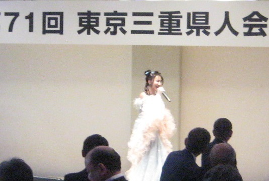 伊勢市出身のシンガーソングライター、マキタキシロさん